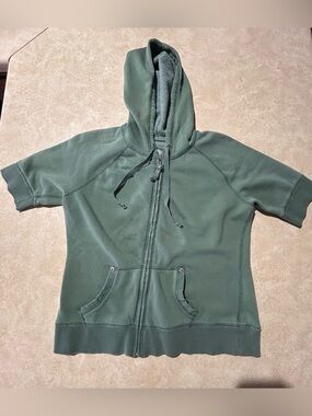 Ruff Hewn Olive Green Hooded Sweatshirt Label Detail youths women’s size medium